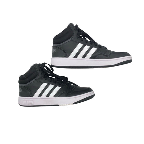 Unisex Adidas - Tennarit, koko 38 - Musta ()