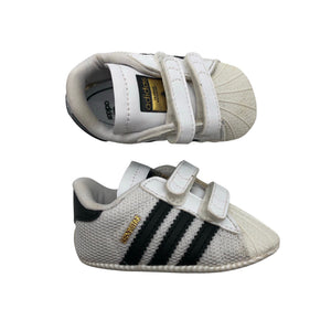 Unisex Adidas - Sisätossut, koko 17 - Valkoinen (1)