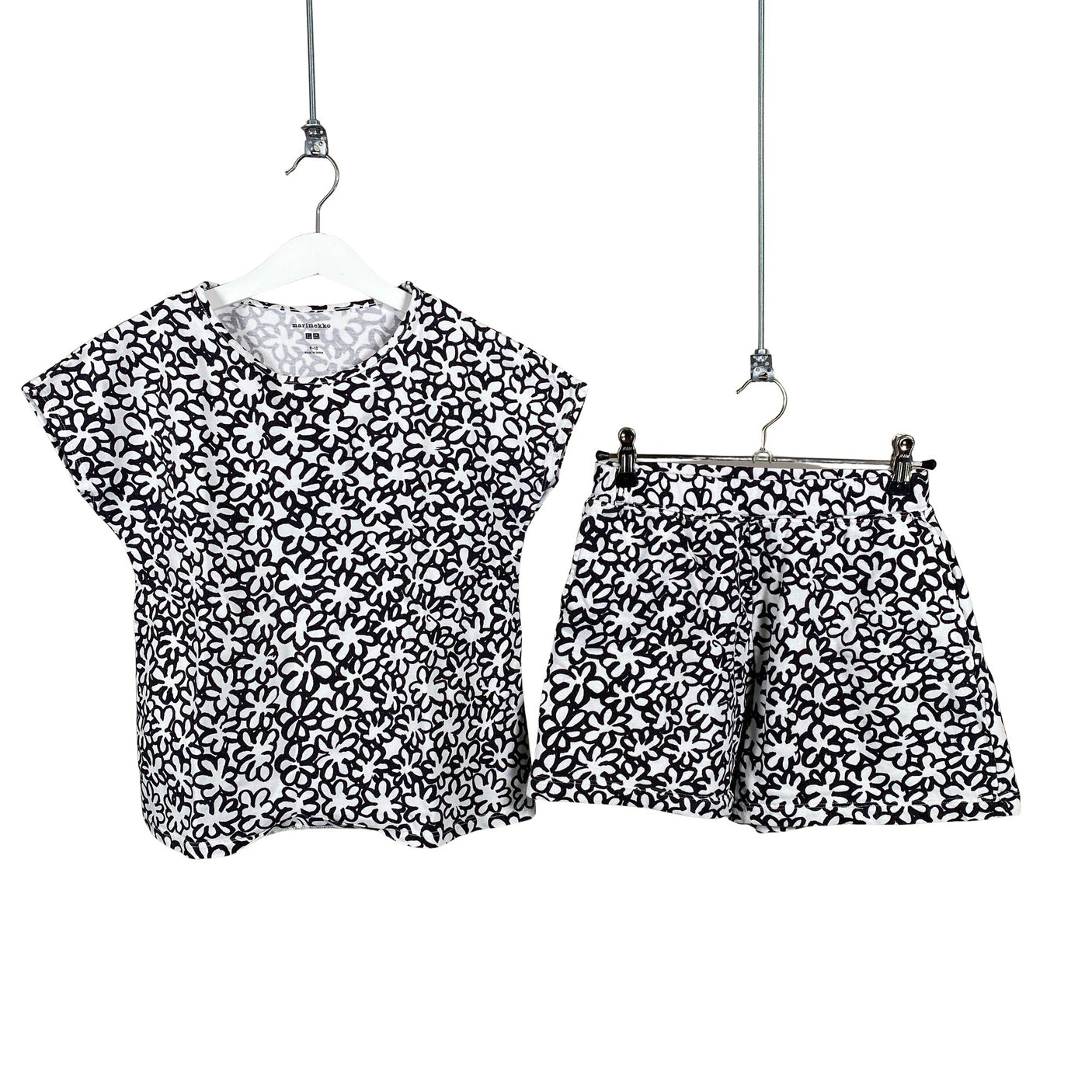 Tyttöjen Uniqlo - T-paita, koko 134 - 140 - Valkoinen (1)