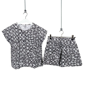 Tyttöjen Uniqlo - T-paita, koko 134 - 140 - Valkoinen (1)