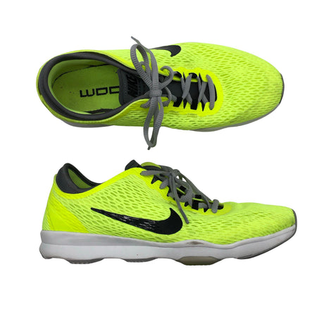 Naisten Nike - Sisäliikuntakengät, koko 38 - Vihreä ()