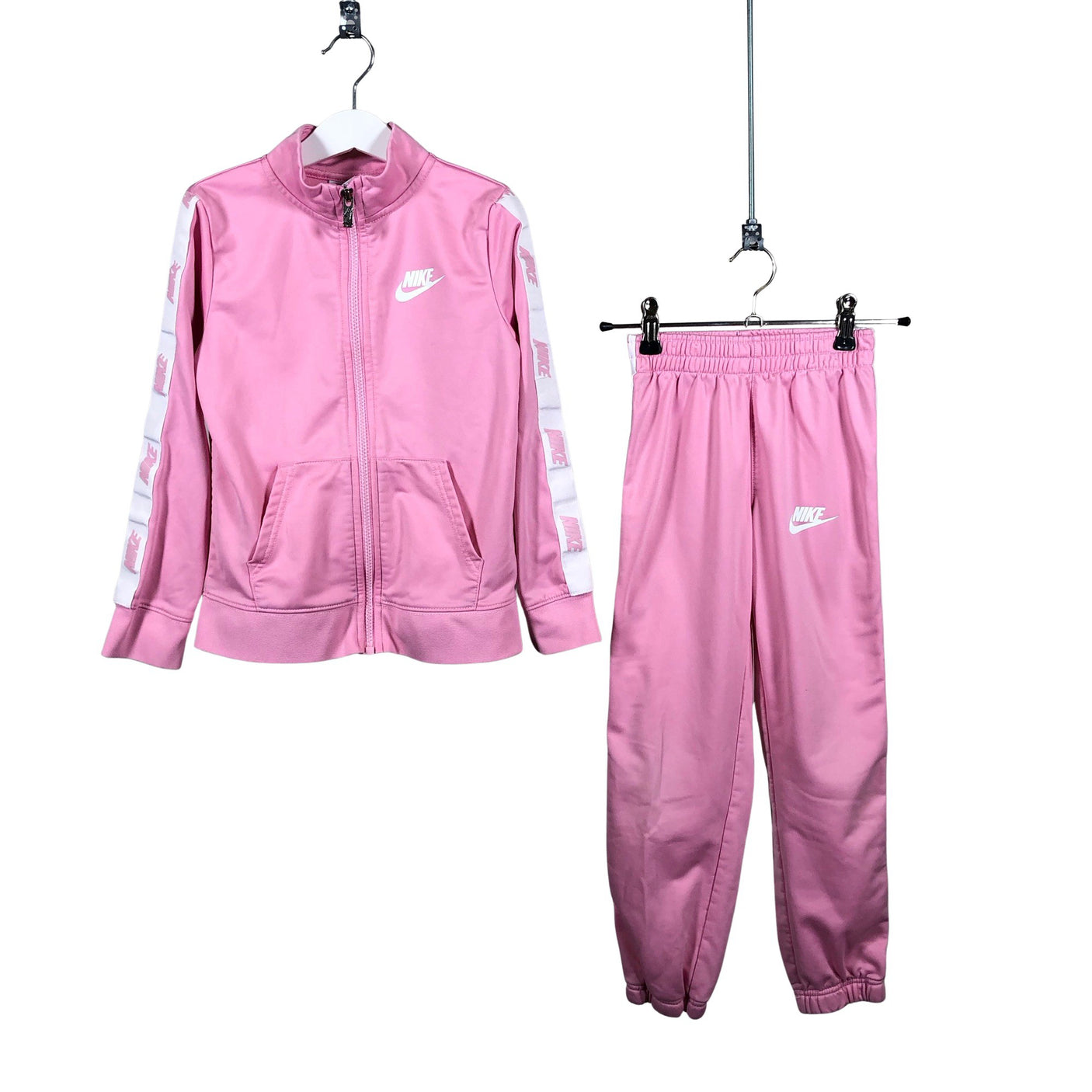 Tyttöjen Nike - Verryttelytakki, koko 116 - 122 - Vaaleanpunainen (1)