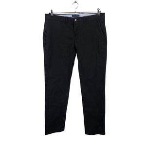 Miesten Tommy Hilfiger - Chinot, koko W34 - Musta (1)
