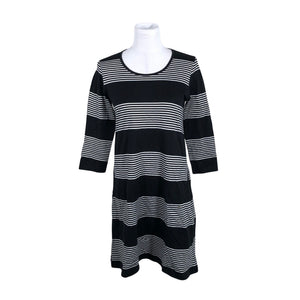 Naisten Marimekko - Trikoomekko, koko 36 - Musta (1)