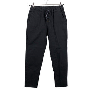 Naisten Perfect Jeans - Kangashousut, koko 36 - Musta (1)