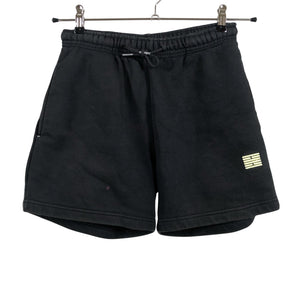 Naisten Billebeino - Collegeshortsit, koko 36 - Musta (1)