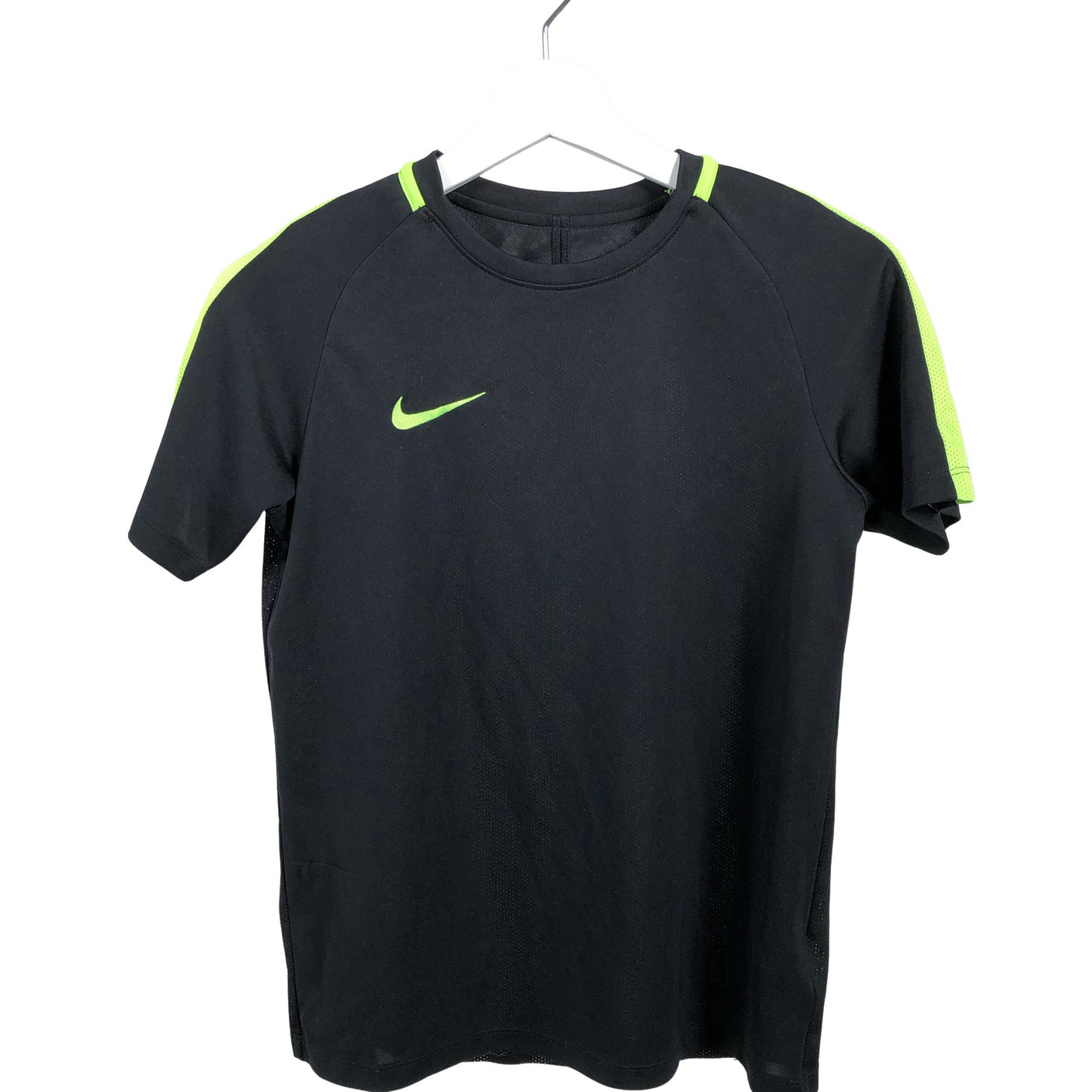 Poikien Nike - Urheilupaita, lyhyet hihat, koko 146 - 152 - Musta (1)