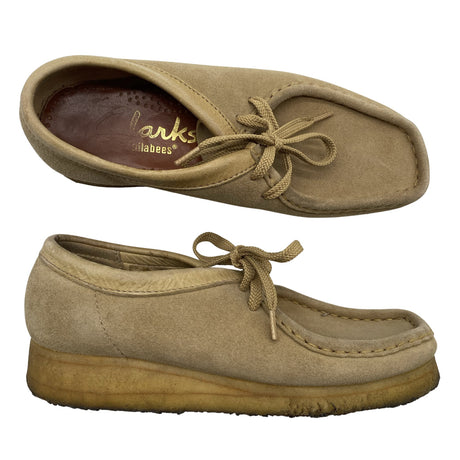 Naisten Clarks - Loaferit, koko 36 - Beige ()