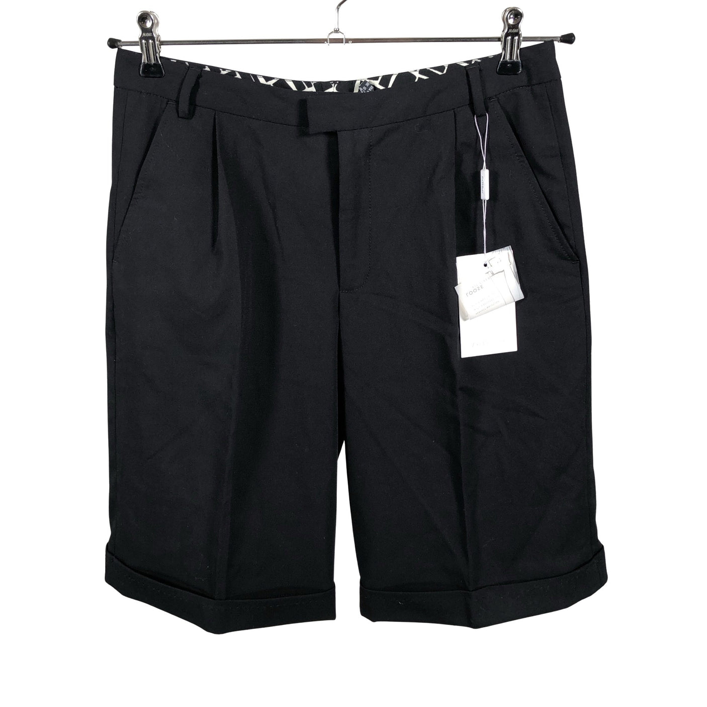 Naisten InWear - Shortsit, koko 36 - Musta (2)