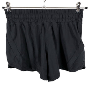 Naisten Lululemon - Urheilushortsit, koko 36 - Musta (1)