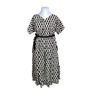 Naisten Marimekko - Kangasmekko, koko 44 - Musta (1)