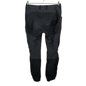 Naisten Fjällräven - Ulkoiluhousut, koko 42 - Musta (3)