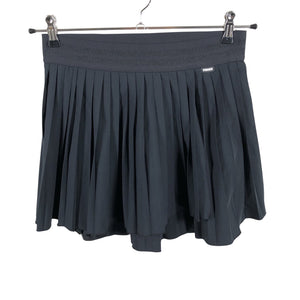 Naisten Stronger - Urheilushortsihame, koko 40 - Musta (1)