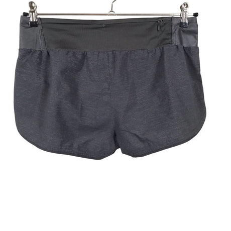 Naisten Adidas - Urheilushortsit, koko 40 - Harmaa (2)