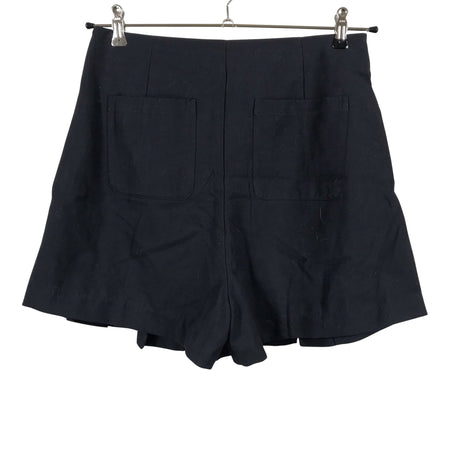 Naisten Urban Revivo - Shortsit, koko 40 - Musta (2)