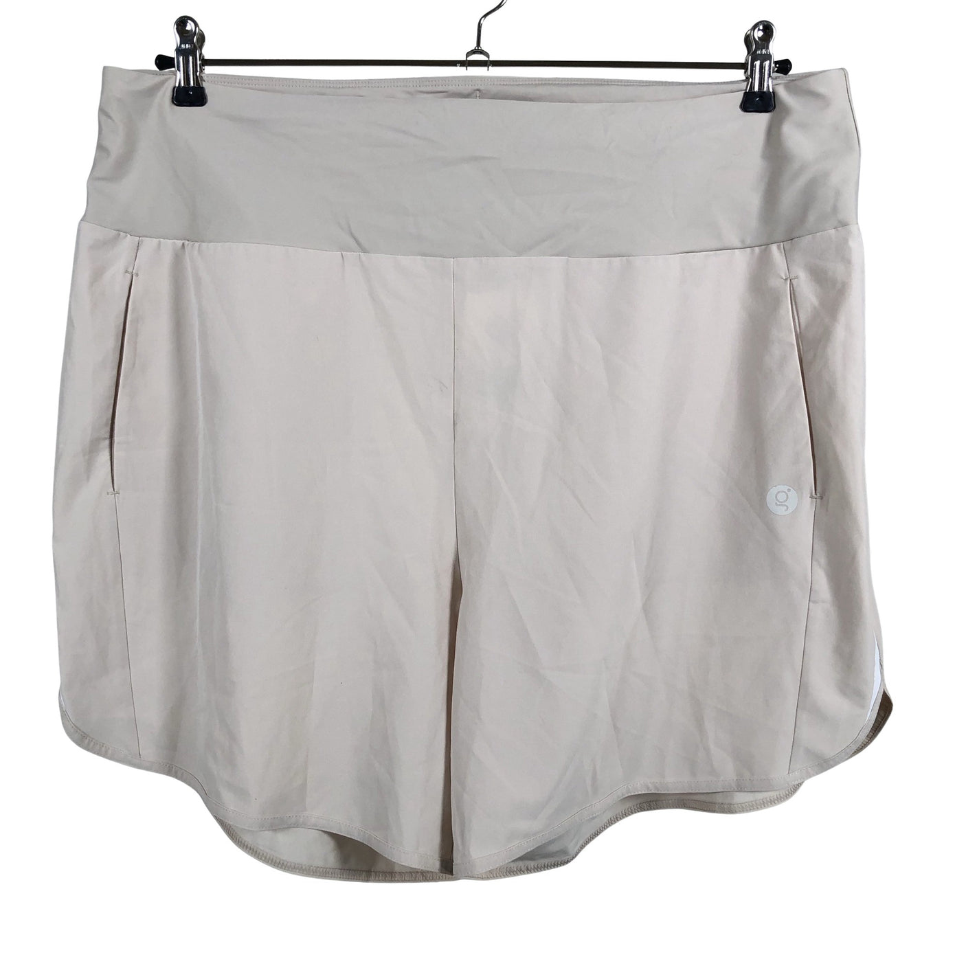 Naisten House of Lola - Urheilushortsit, koko 44 - Beige (1)