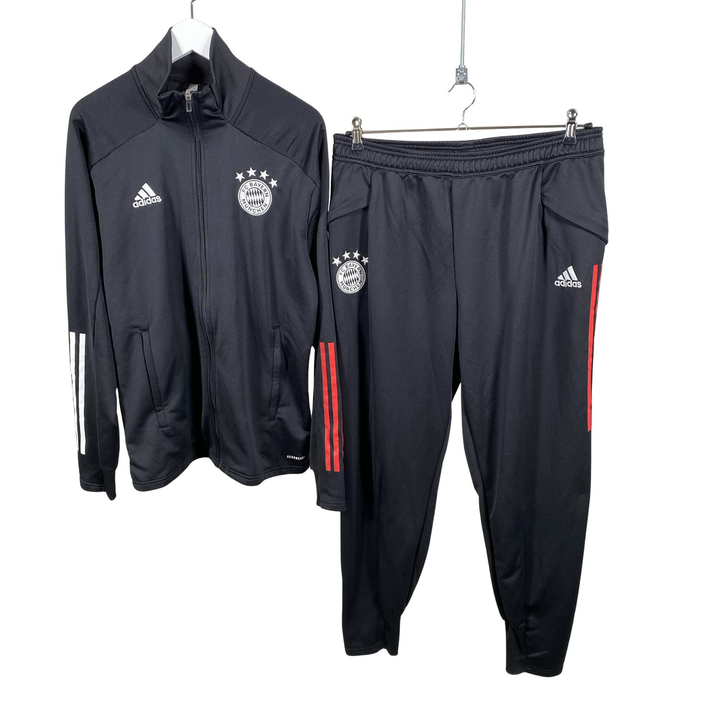 Miesten Adidas - Verryttelytakki, koko L - Musta (1)