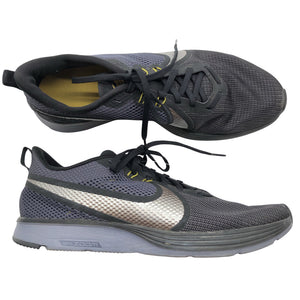 Miesten Nike - Lenkkarit, koko 44 - Musta (1)