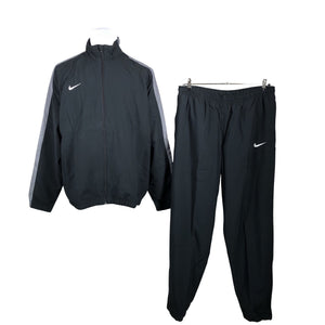 Miesten Nike - Urheiluasu, koko XL - Musta (1)