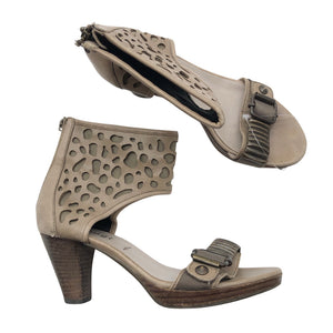 Naisten Högl - Korolliset sandaalit, koko 38 - Beige (2)