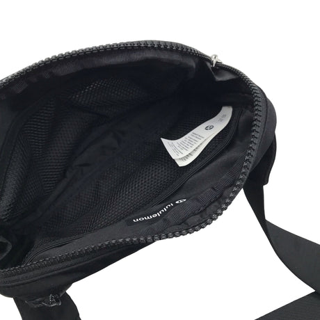 Naisten Lululemon - Vyölaukku, koko Mini - Musta (2)