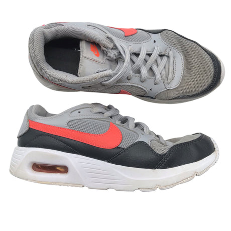 Unisex Nike - Lenkkarit, koko 35 - Harmaa ()