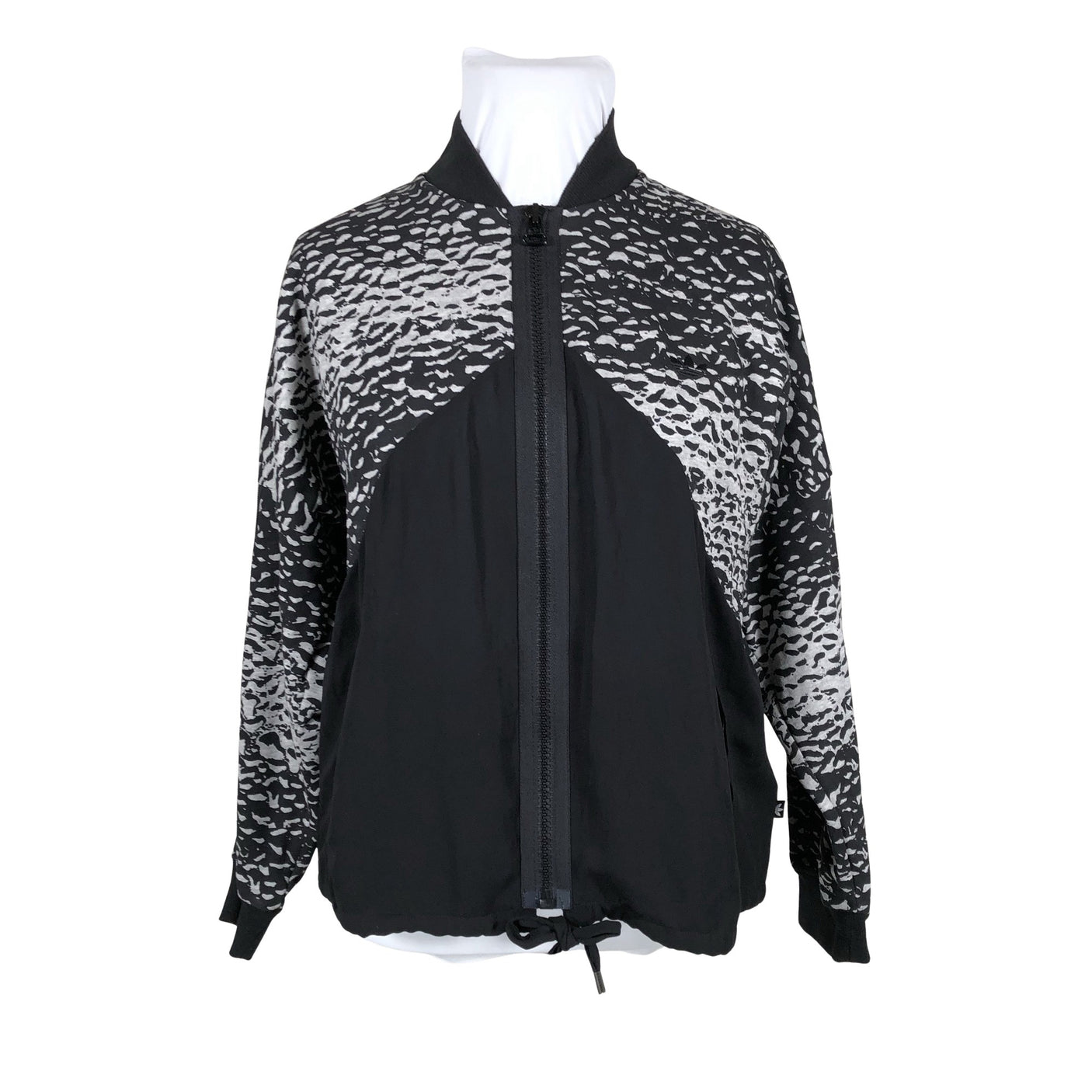 Naisten Adidas - Svetari, koko 42 - Musta (1)
