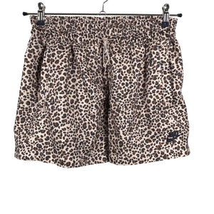 Naisten Nike - Urheilushortsit, koko 38 - Beige (1)
