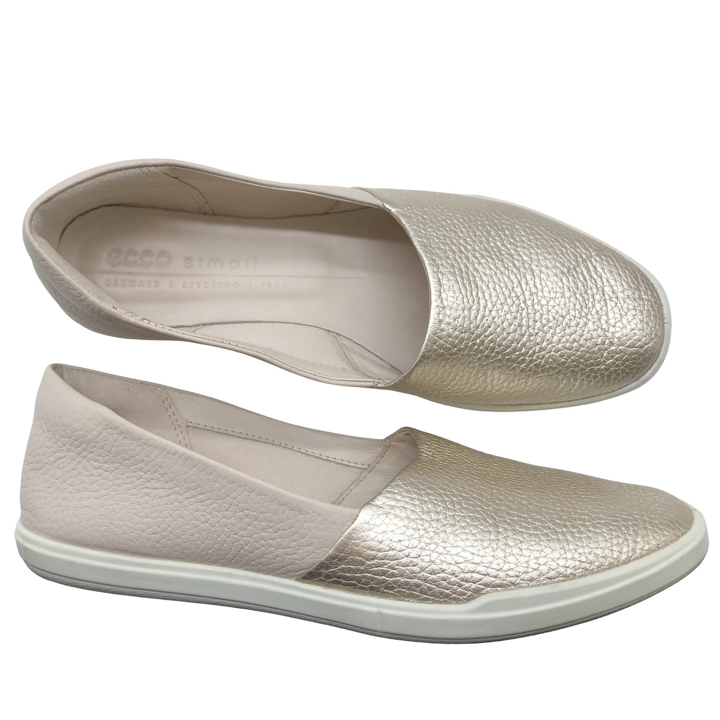 Naisten Ecco - Loaferit, koko 37 - Kulta (1)