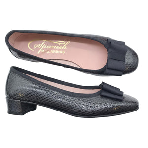 Naisten Spanish Bailarinas - Loaferit, koko 39 - Musta (1)