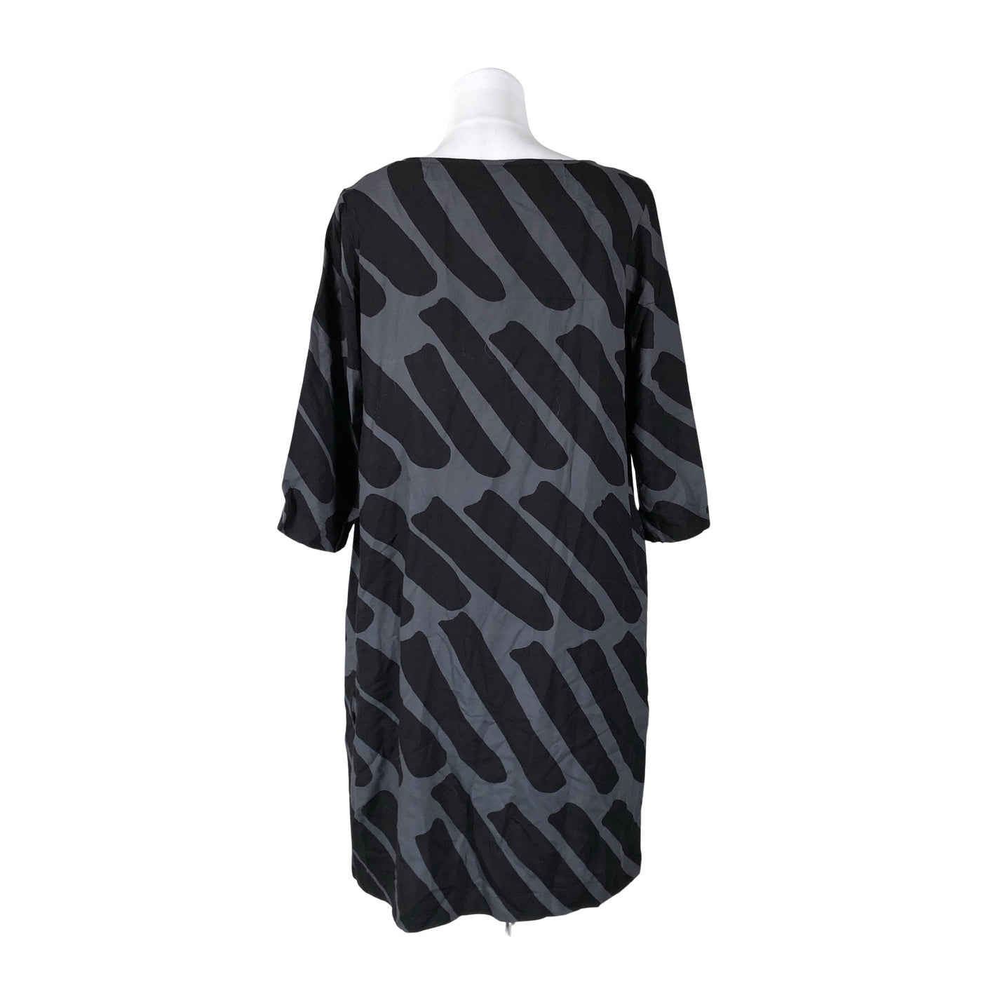Naisten Marimekko - Trikoomekko, koko 40 - Musta (2)