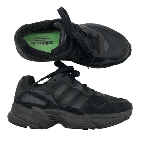 Naisten Adidas - Tennarit, koko 37 - Musta ()