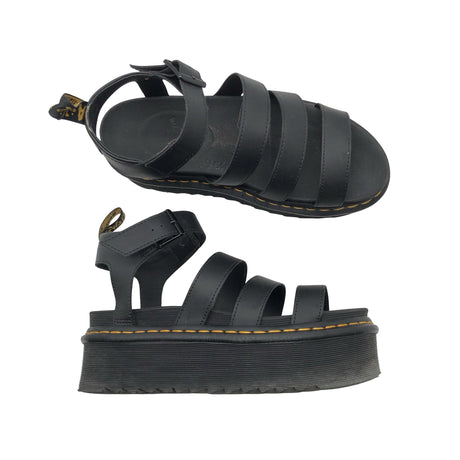 Naisten Dr. Martens - Korolliset sandaalit, koko 40 - Musta ()