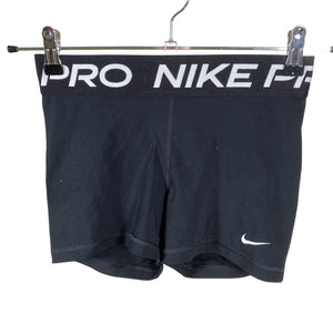 Naisten Nike - Urheilushortsit, koko 36 - Musta (1)