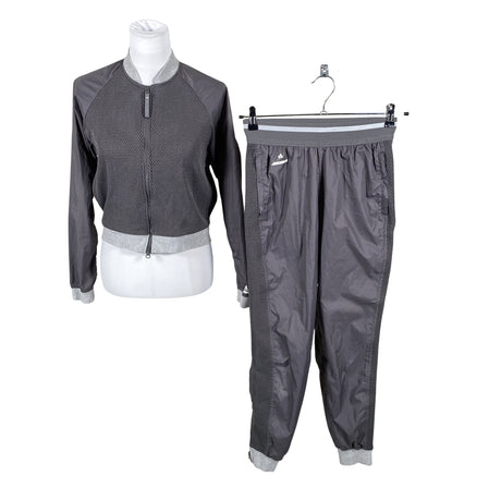 Naisten Adidas - Urheiluasu, koko 34 - Harmaa ()
