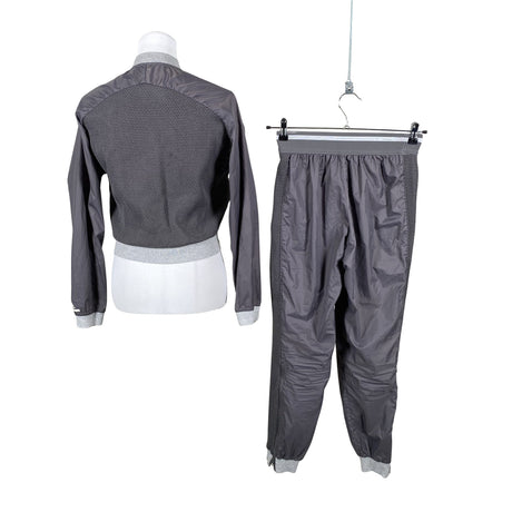 Naisten Adidas - Urheiluasu, koko 34 - Harmaa (2)