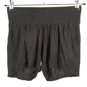Naisten H&M Mama - Trikooshortsit, koko 36 - Musta (1)