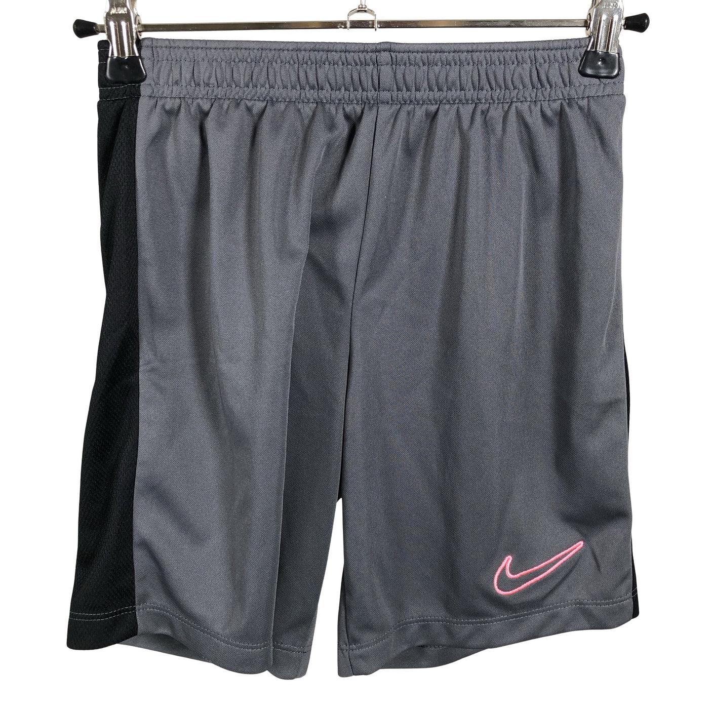 Unisex Nike - Urheilushortsit, koko 128 - 134 - Harmaa (1)