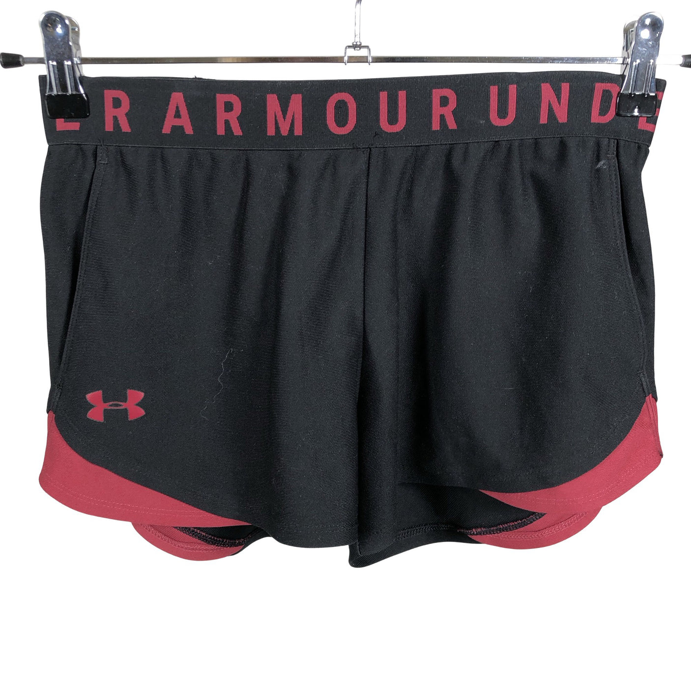 Naisten Under Armour - Urheilushortsit, koko 34 - Musta (1)