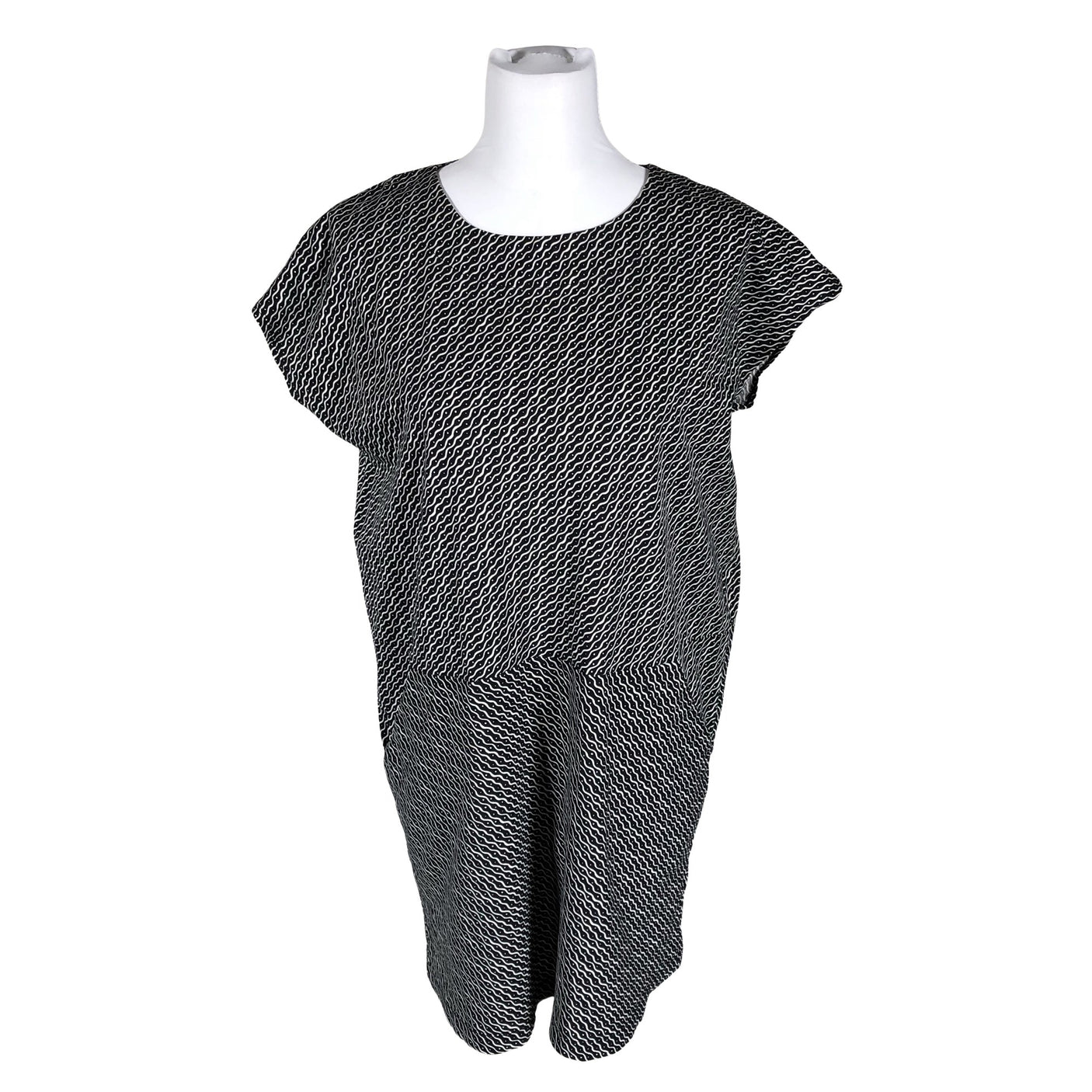 Naisten Marimekko - Trikoomekko, koko 38 - Musta (1)