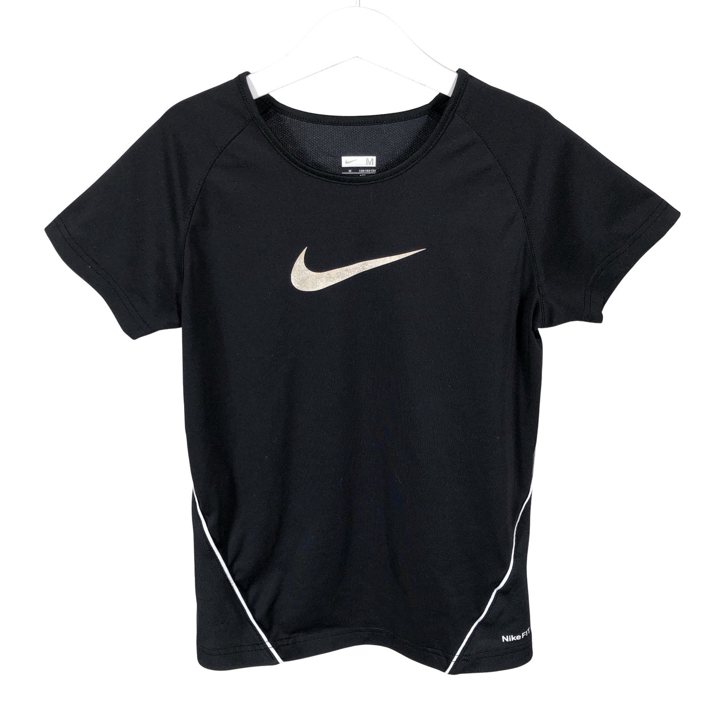 Tyttöjen Nike - Urheilupaita, lyhyet hihat, koko 146 - 152 - Musta (1)
