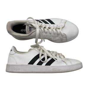 Naisten Adidas - Tennarit, koko 40 - Valkoinen (1)