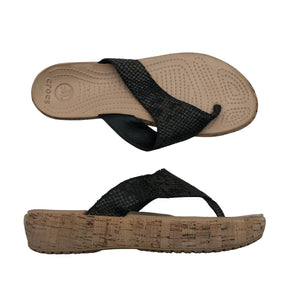 Naisten Crocs - Sandaalit, koko 38 - Beige (1)