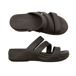 Naisten Crocs - Sandaalit, koko 35 - Ruskea (1)