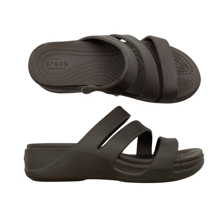 Naisten Crocs - Sandaalit, koko 35 - Ruskea ()