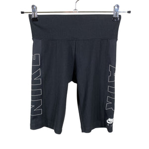 Naisten Nike - Urheilushortsit, koko 36 - Musta (1)