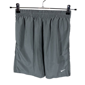 Poikien Nike - Urheilushortsit, koko 158 - 164 - Harmaa (1)