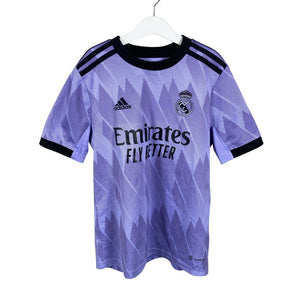 Unisex Adidas - Urheilupaita, lyhyet hihat, koko 146 - 152 - Violetti (1)