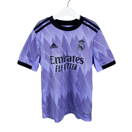 Unisex Adidas - Urheilupaita, lyhyet hihat, koko 146 - 152 - Violetti ()