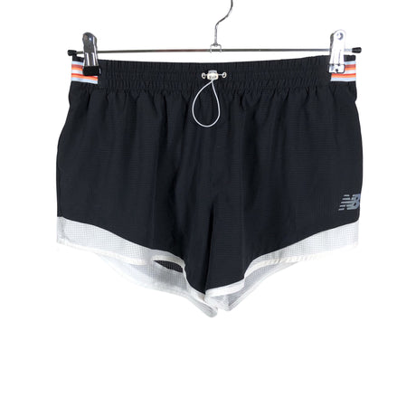 Naisten New Balance - Urheilushortsit, koko 38 - Musta ()